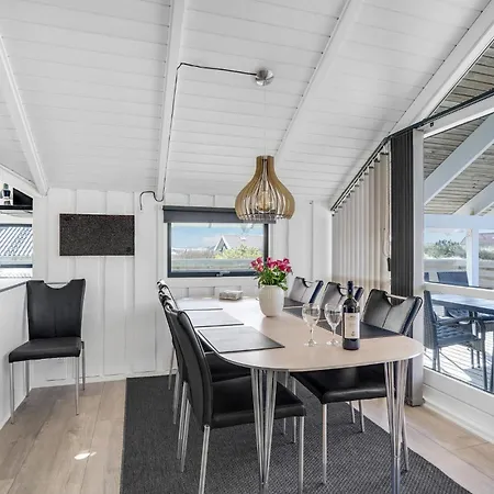 Vesterhavshytten Holiday home