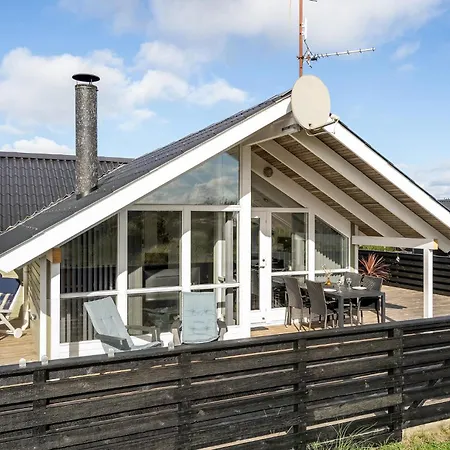 Vesterhavshytten Holiday home Bjerregard